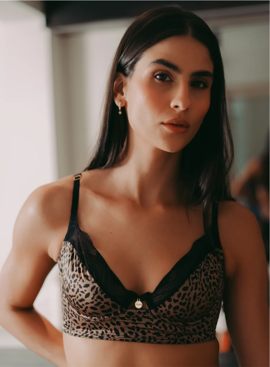 LEONISA REDES JULIO